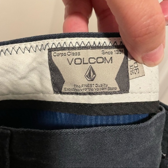 VOLCOM Corpo Class Navy Blue Casual Chino Shorts  Men’s‎ Size 30​ - Picture 5 of 8